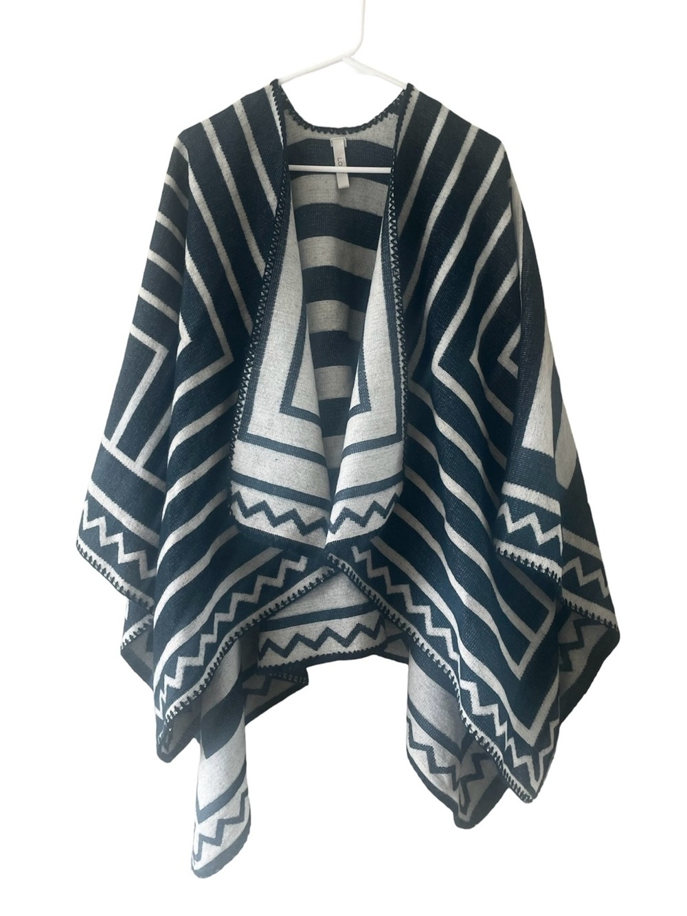 LOFT Geometric Boho Open Front Poncho Wrap – One Size (OS) - Picture 2 of 6